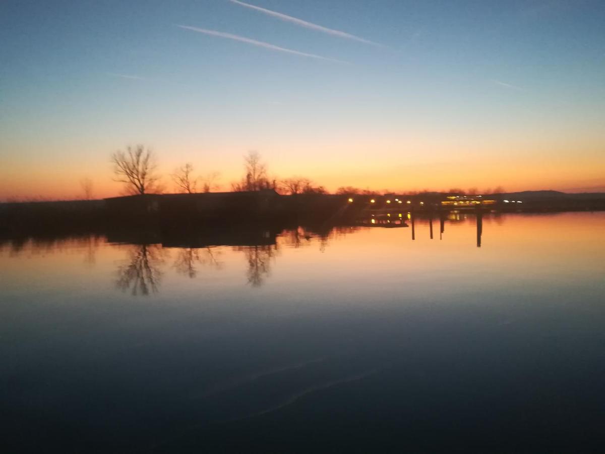 Pfahlbau Rust/Neusiedlersee Sunset II Eksteriør billede